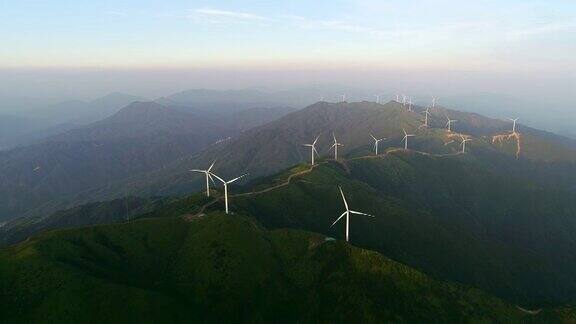 山区有大面积的风力发电