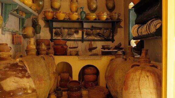 近看古代厨房用具、陶罐、陶罐和双耳罐