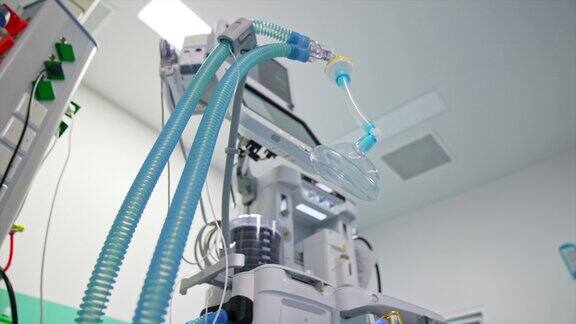 手术病人全身麻醉氧气面罩低角度的观点背景是先进的设备