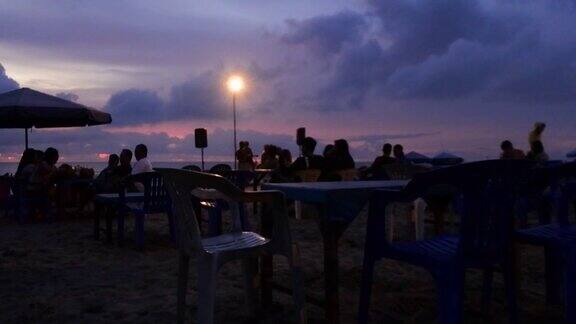 巴厘岛的双六海滩傍晚时分
