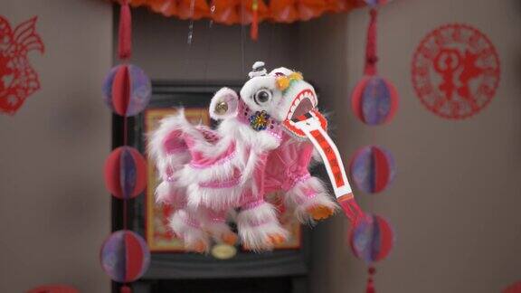 舞狮在中国新年的背景下