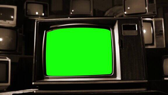 绿色屏幕的旧电视