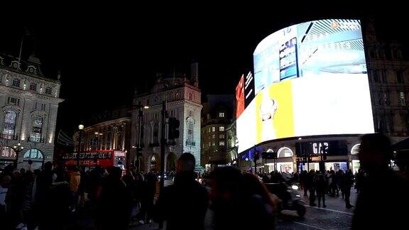 伦敦皮卡迪利广场的夜晚
