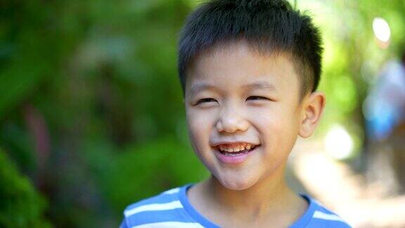 亚洲孩子微笑幸福和纯真