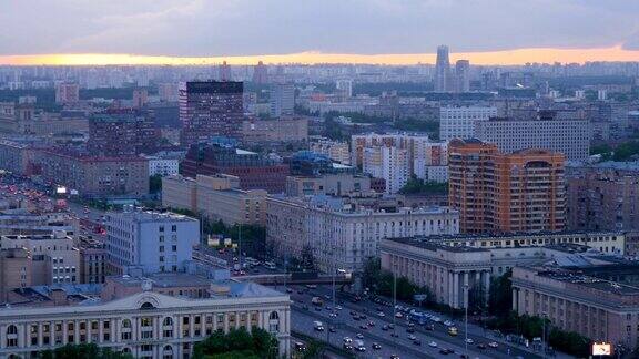 莫斯科美丽的日落傍晚时分从Timelapse山顶俯瞰城市全景