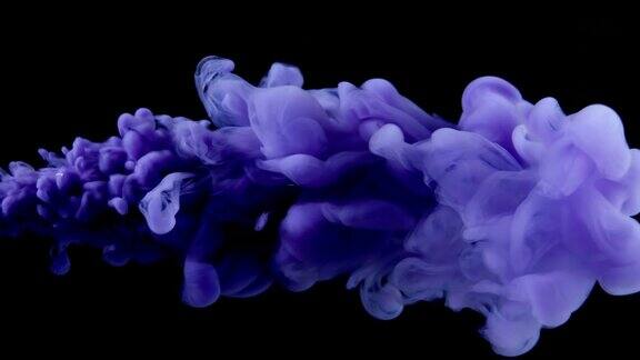 紫色的液体流
