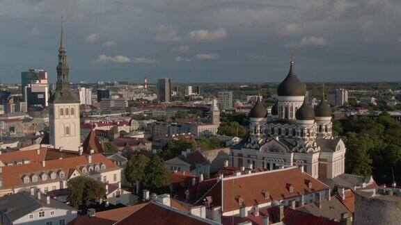 爱沙尼亚塔林古城的航拍镜头