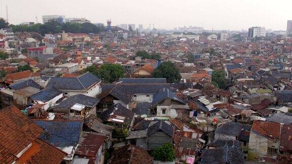 印度尼西亚一个拥挤的贫民窟