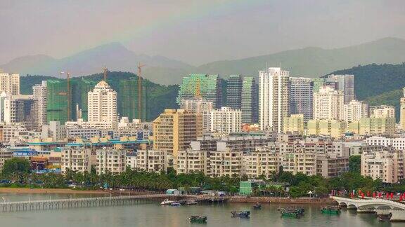日落天空三亚市海滩湾酒店屋顶全景4k时间推移海南岛中国