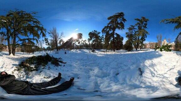 马德里西公园的雪景拍摄360度直角视频