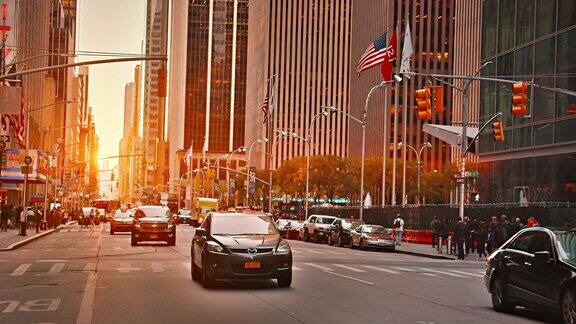 纽约大道街流量美国国旗的城市