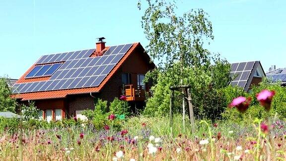 使用太阳能的乡村住宅