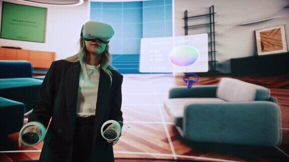 室内设计师使用VR软件设计一个家尝试不同的颜色在互动环境中移动家具为她的项目使用虚拟现实耳机和控制器的女工程师