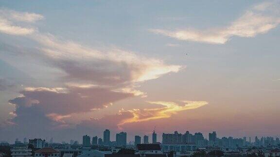 白天到夜晚的延时云天空景观