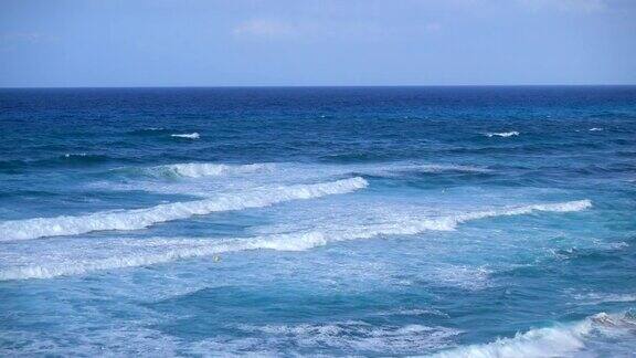 蓝色的波浪