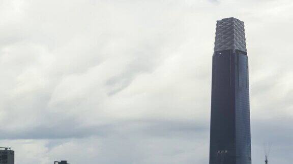 马来西亚吉隆坡城市上的云