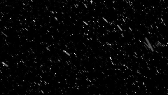 雪花孤立在黑色背景上