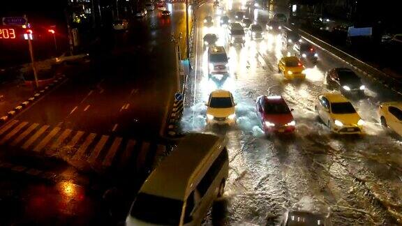 夜雨与曼谷经济区的交通