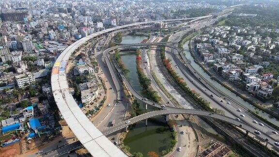 达卡城市交通的鸟瞰图道路和运输千岛立交桥和达卡高架高速公路在孟加拉国的大型项目
