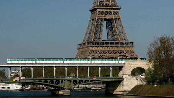 巴黎地铁埃菲尔铁塔景观