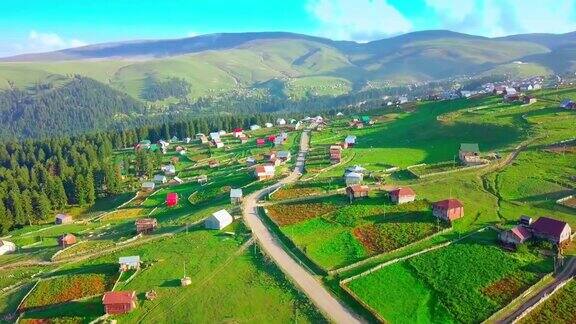 在格鲁吉亚的山区风景中有一个叫别水米的村庄无人机射击
