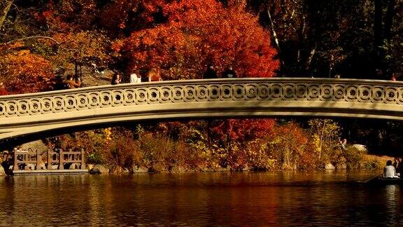弓桥秋天在中央公园