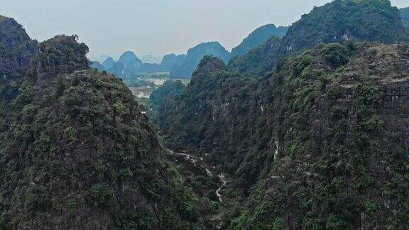 联合国教科文组织世界遗产越南宁平附近的一个风景区