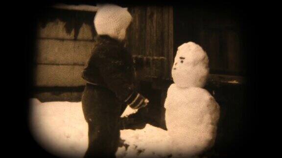 60年代的8毫米镜头玩雪人