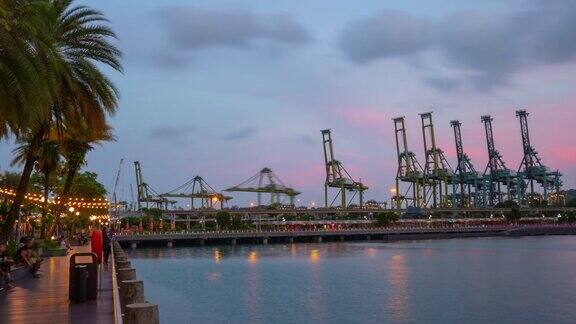 日落时分海湾港口视图全景