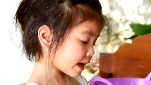 泰国儿童吃药泰国清迈