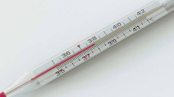 玻璃温度计的刻度上温度上升