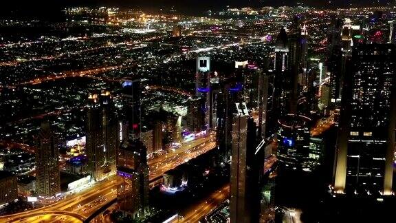 迪拜市中心的夜晚阿拉伯联合酋长国