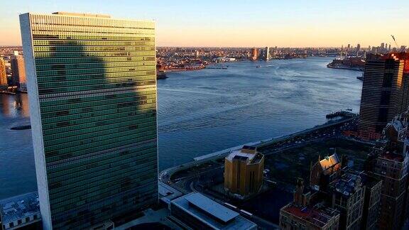 联合国大楼+东河+纽约