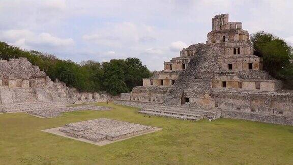 玛雅文明尤卡坦半岛墨西哥坎佩切埃兹纳-格兰卫城考古遗址
