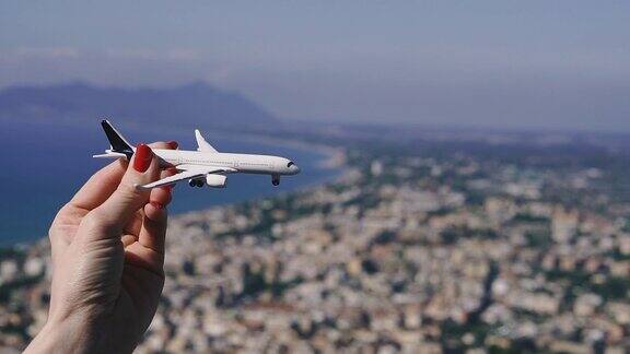 飞机玩具飞机飞过意大利上空