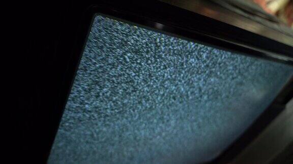 旧电视屏幕上的雪无信号和白噪声