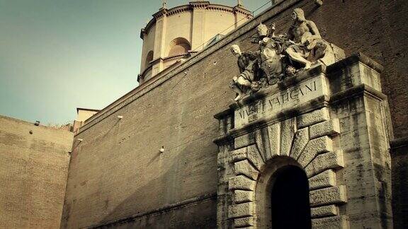 罗马的梵蒂冈博物馆入口