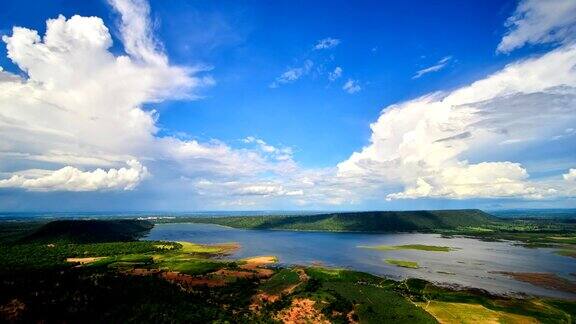 泰国南门邦大坝的高角度视图