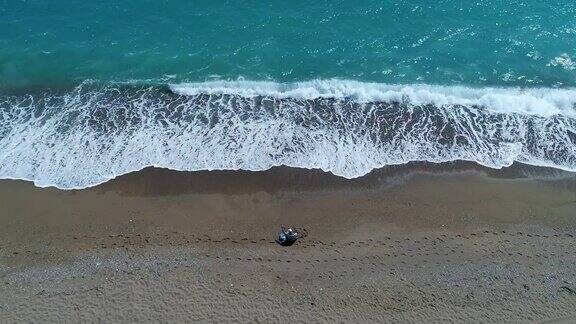 海滩大海渔民