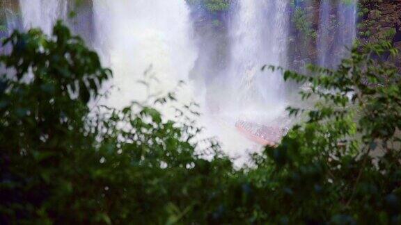 观看伊瓜苏瀑布FozdoIguaçu巴西
