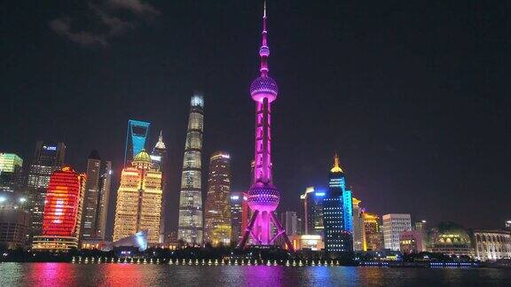 夜景上海东方明珠和黄浦江