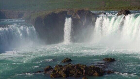 冰岛北部Godafoss瀑布的慢动作拍摄