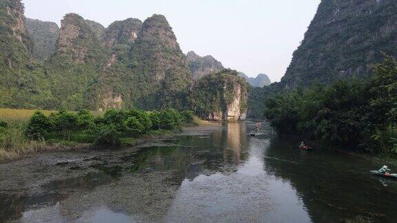 越南宁平县的庄安船之旅