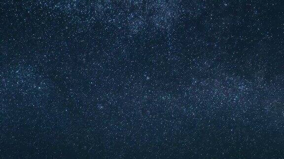 漆黑的夜晚繁星闪烁的夜空星空与银河的明亮辉光自然环境背景