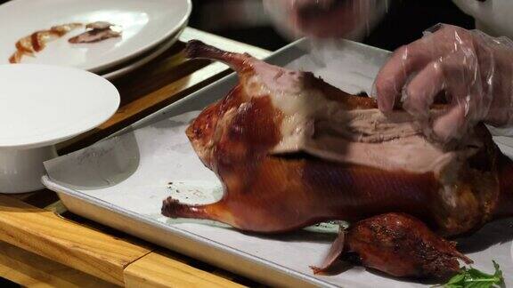 手切北京烤鸭传统的中国食物