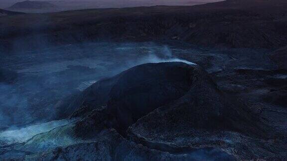 法格拉达尔火山(MountFagradalsfjall)