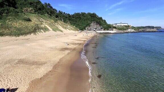 韩国济州岛海滩的WS视图