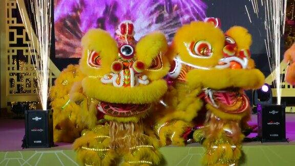 曼谷唐人街舞龙庆祝中国农历新年