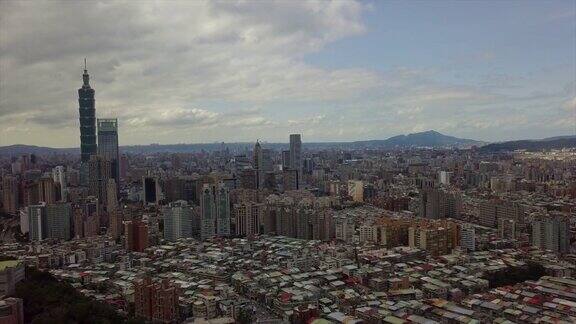 台湾晴天台北市中心航拍全景4k