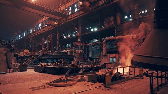 铸造用高炉的烟雾和轻金属熔在工厂内部重工业